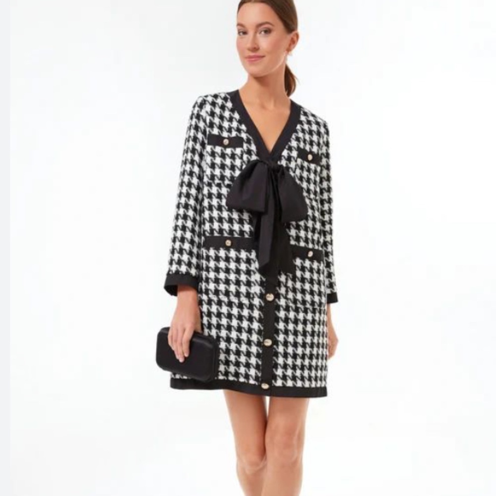 Tuckernuck Black and White Houndstooth Bow-Front Shift Dress